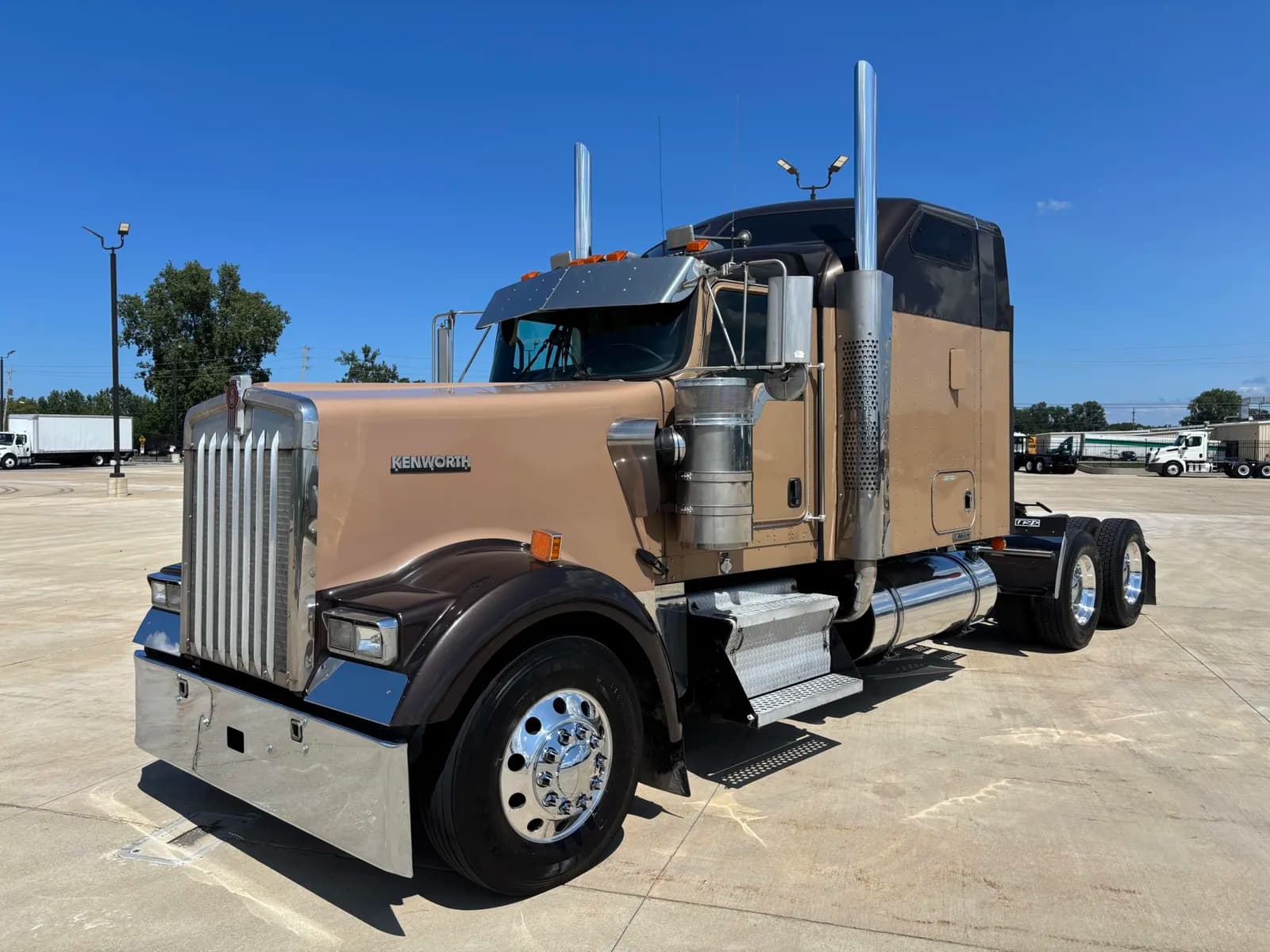 2006 Kenworth W900L - Sleeper