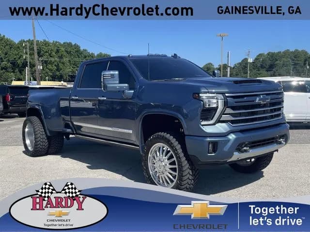 2025 Chevrolet Silverado 3500 Crew Cab - Pickup