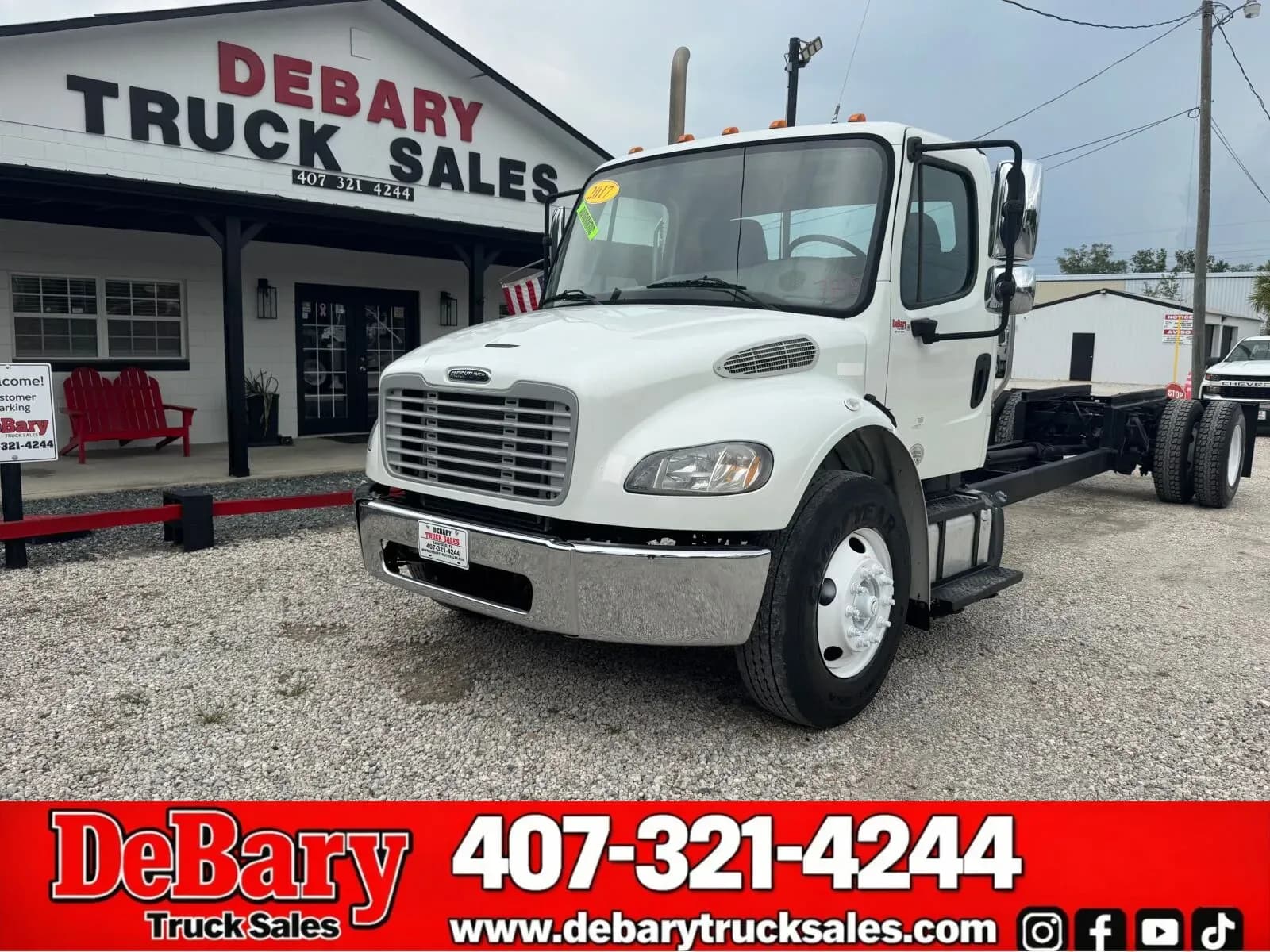 2017 Freightliner M2 106 - Chassis