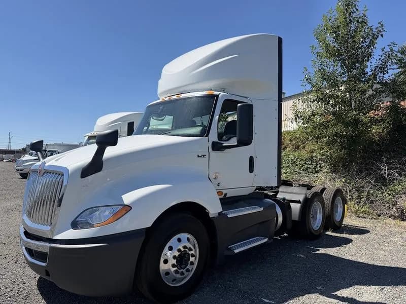 2021 International LT625 - Day Cab