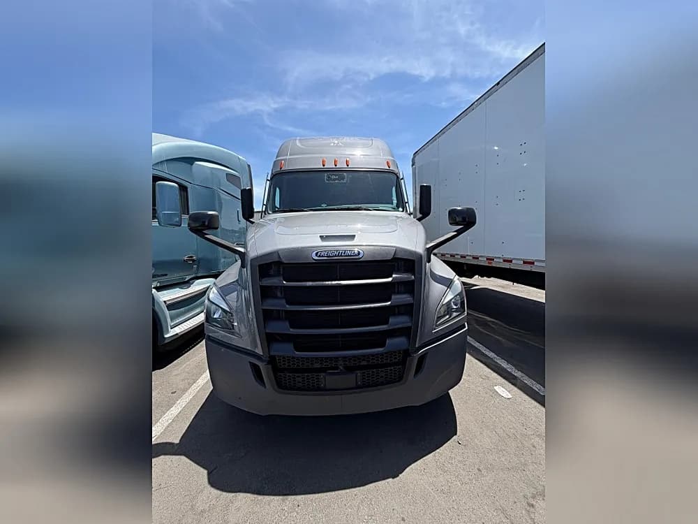 2022 Freightliner Cascadia