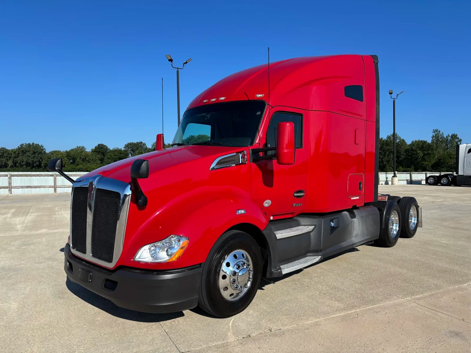 2022 Kenworth T680 - Sleeper