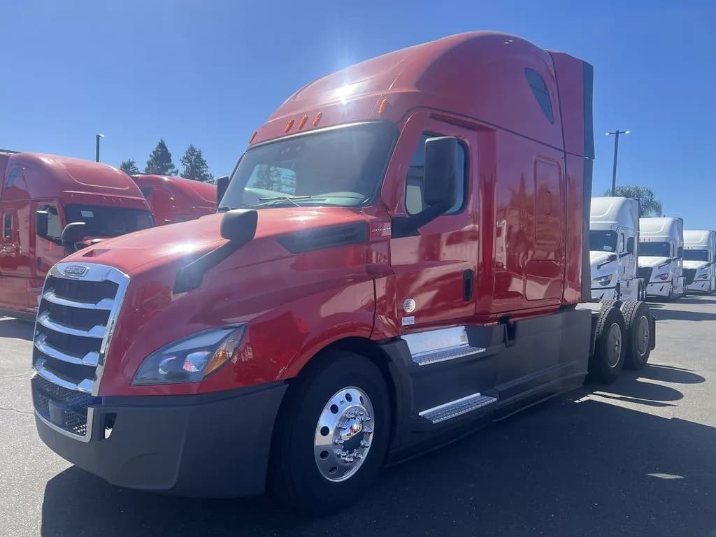2023 Freightliner Cascadia