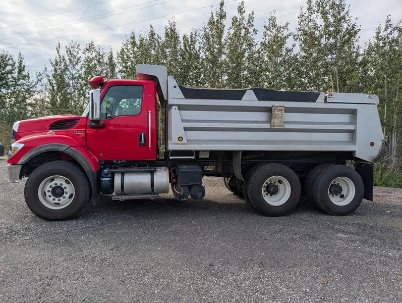 2022 International HV607 SBA - Day Cab