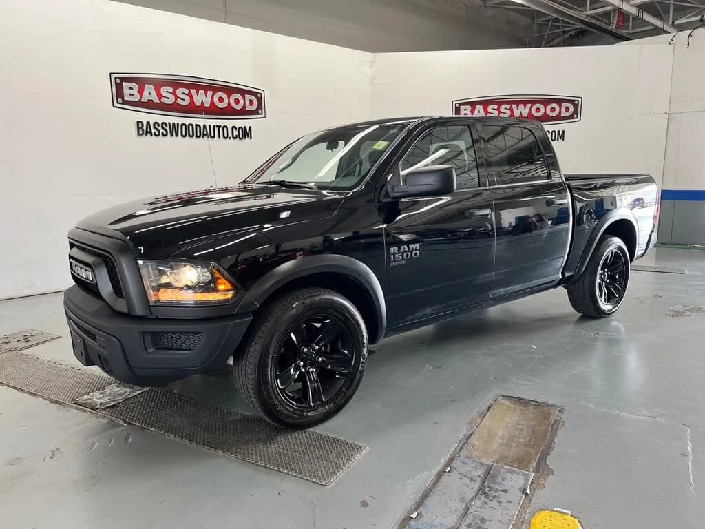 2024 Ram 1500 Classic - Pickup