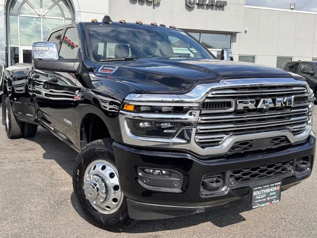 2026 Ram 3500 Crew Cab - Pickup