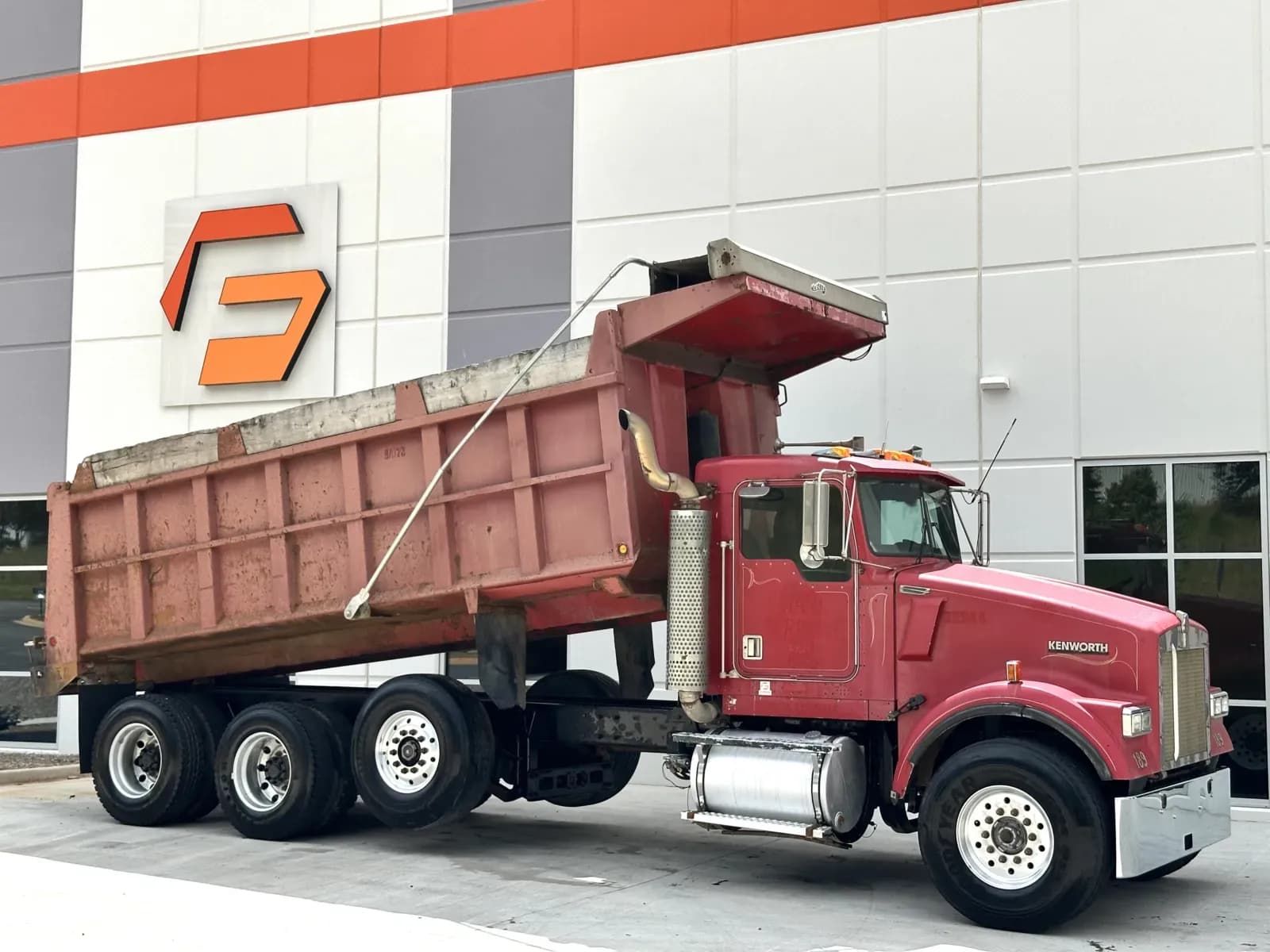 2000 Kenworth W900 - Dump