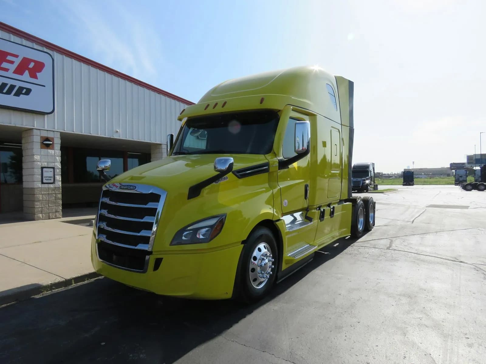 2024 Freightliner PT126SLP - Sleeper