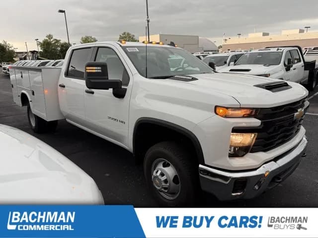 2026 Chevrolet Silverado 3500 Crew Cab - Chassis