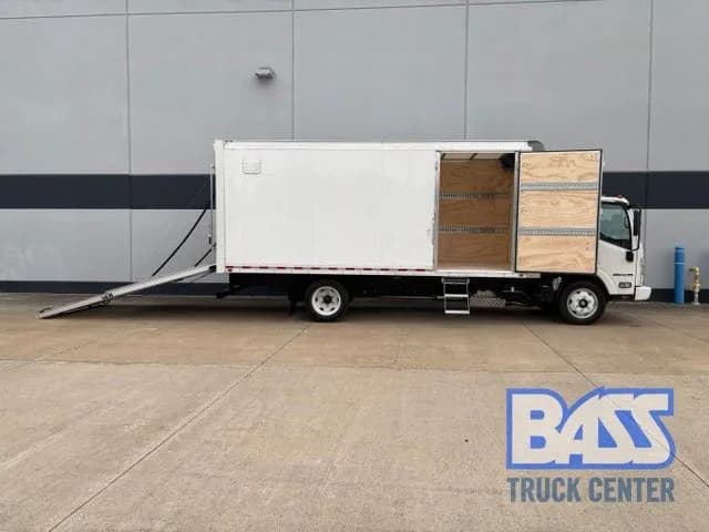 2026 Isuzu NPR - Box