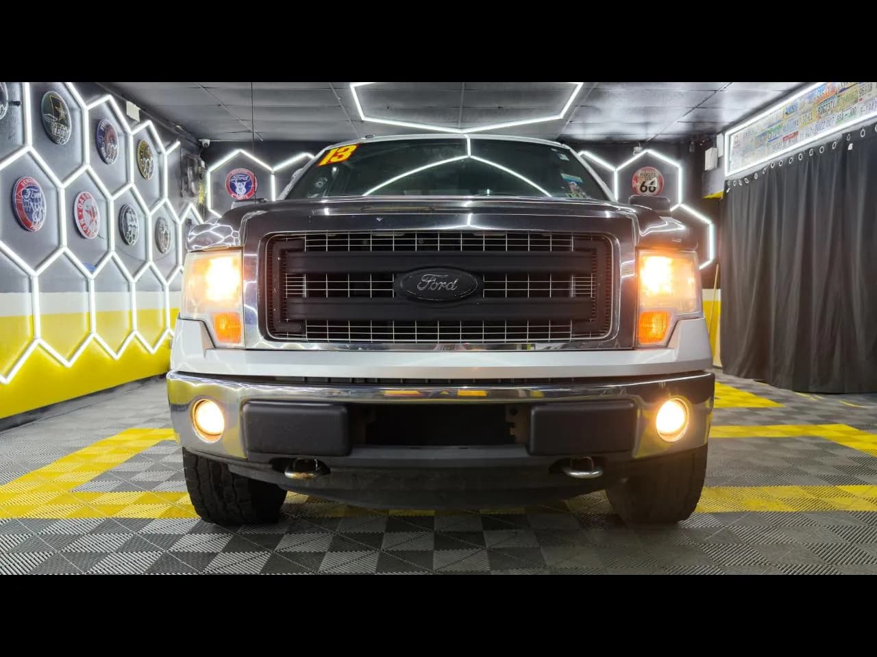 2013 Ford F-150 XLT - Pickup