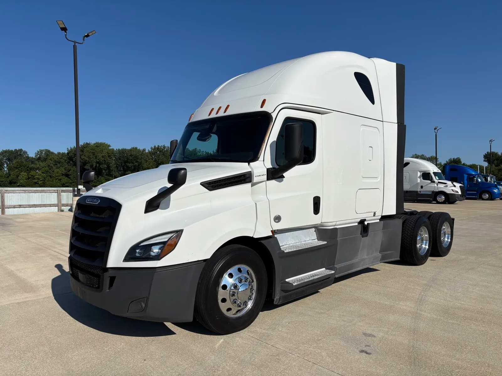 2020 Freightliner Cascadia - Sleeper