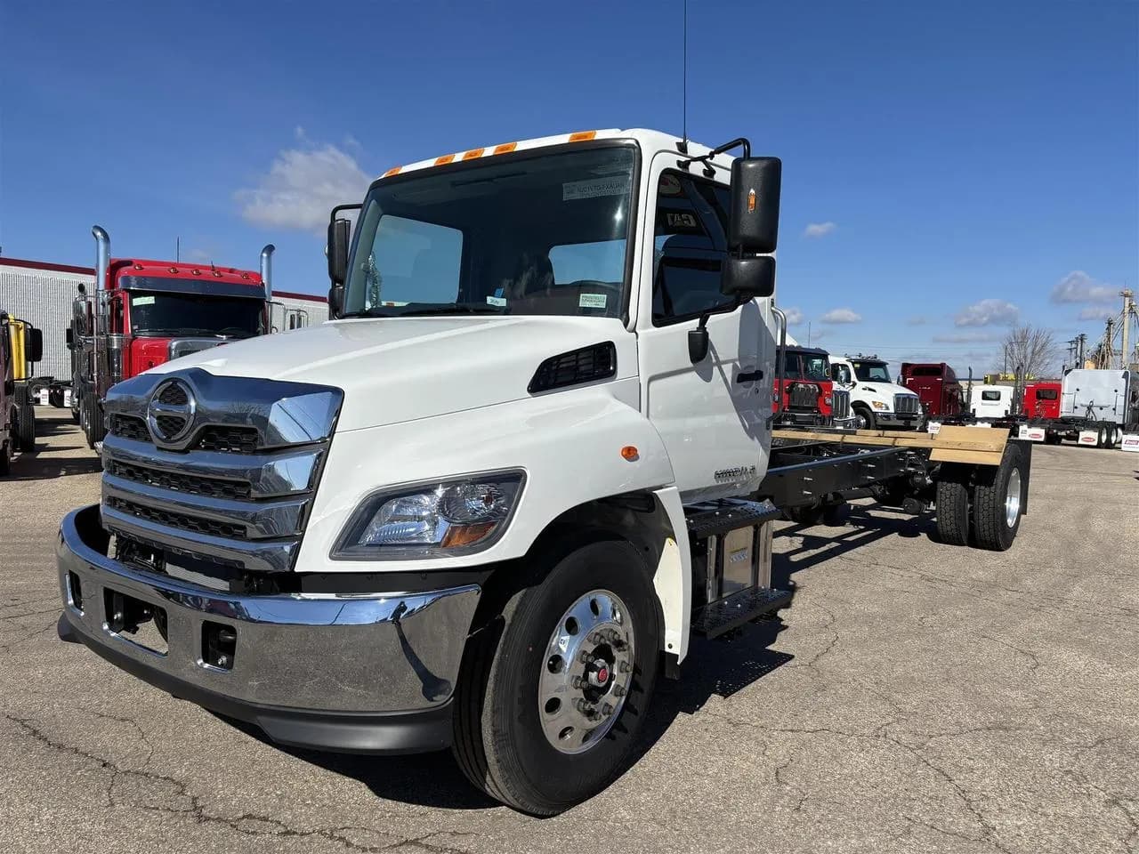 2026 Hino L6 - Chassis