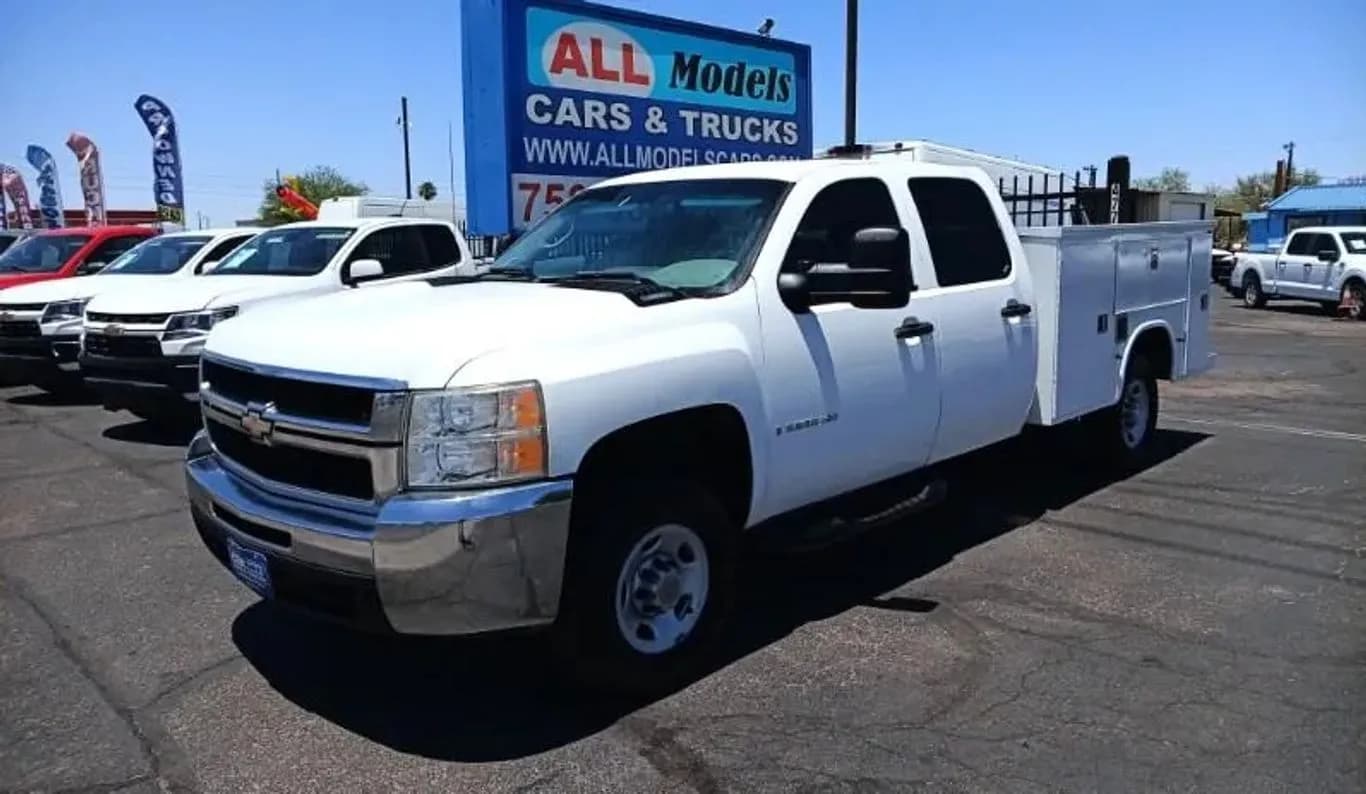 2009 Chevrolet SILVERADO 2500 HD CREW CAB - Chassis