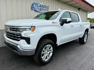 2024 Chevrolet SILVERADO 1500 CREW CAB