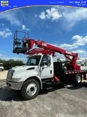 2007 International 4300 - Crane