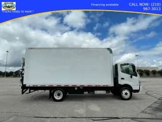 2018 Hino 195 - Box