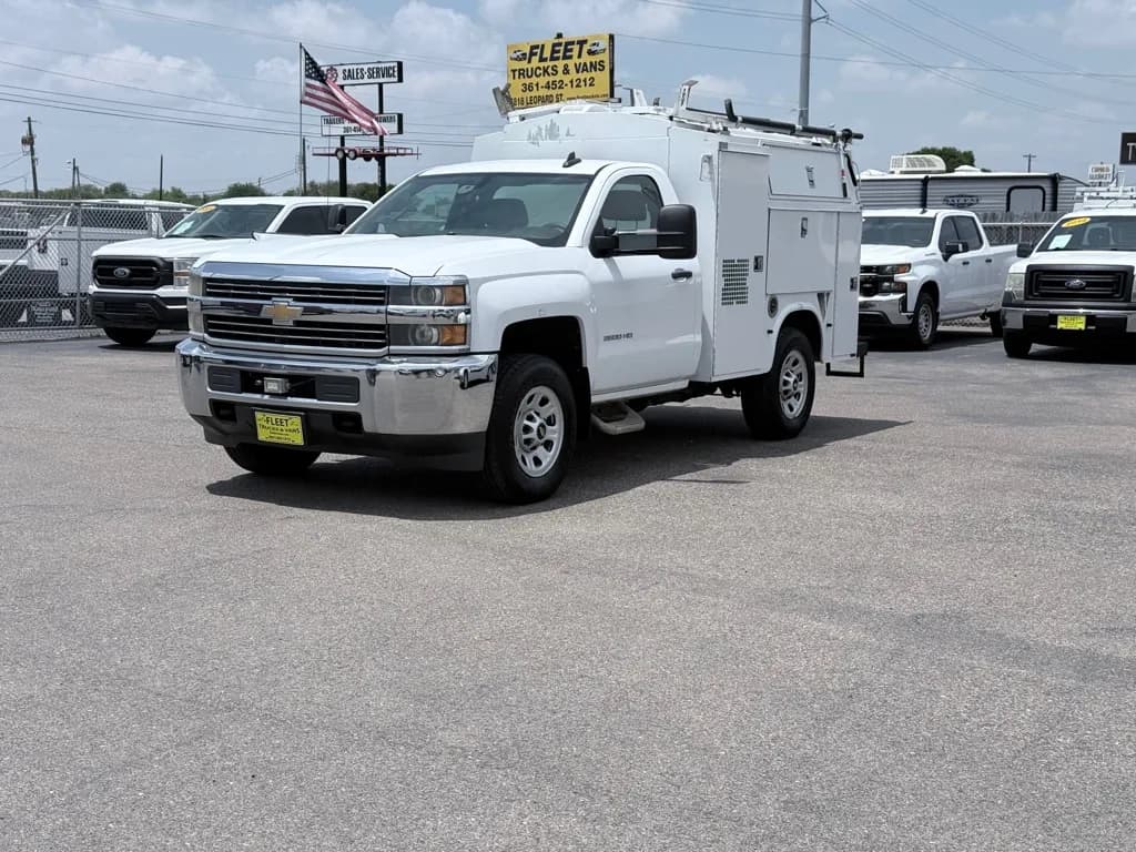 2015 Chevrolet Silverado 3500 - Service