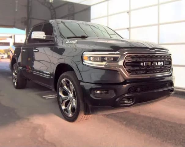 2019 Ram 1500 CREW CAB - Pickup