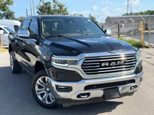 2019 Ram 1500 CREW CAB - Pickup