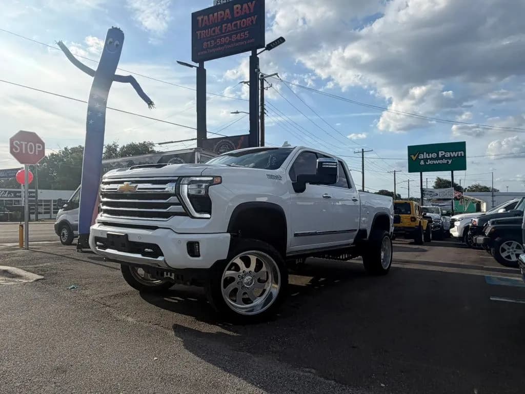 2024 Chevrolet SILVERADO 2500 HD CREW CAB - Pickup
