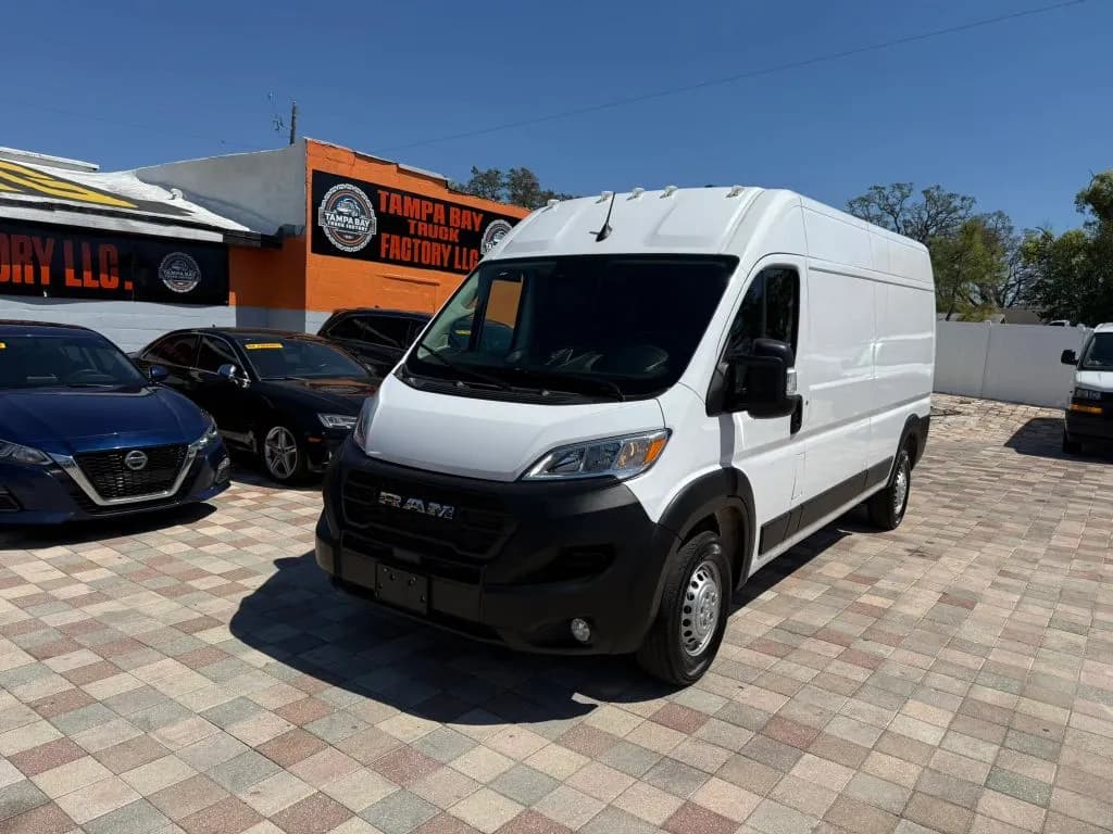 2025 Dodge Commercial PROMASTER - Vans