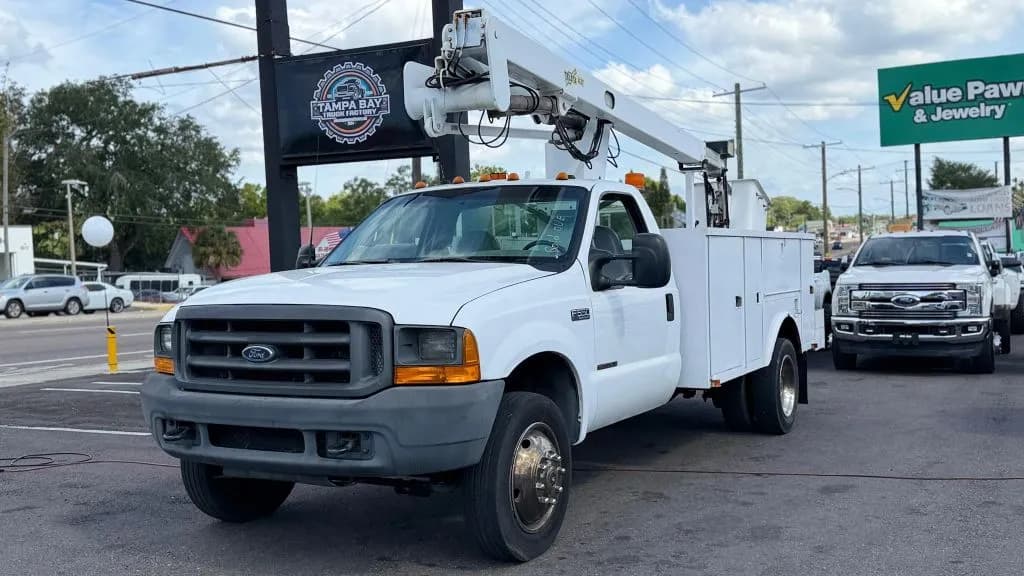2000 Ford F550 - Chassis