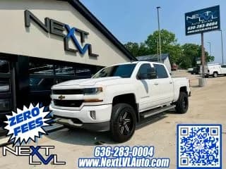 2017 Chevrolet SILVERADO 1500 CREW CAB - Pickup