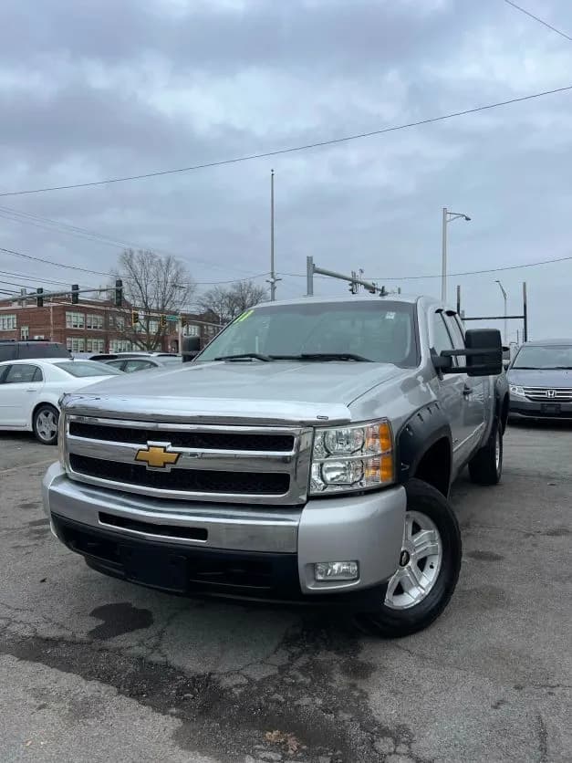 2011 Chevrolet SILVERADO 1500 EXTENDED CAB - Pickup