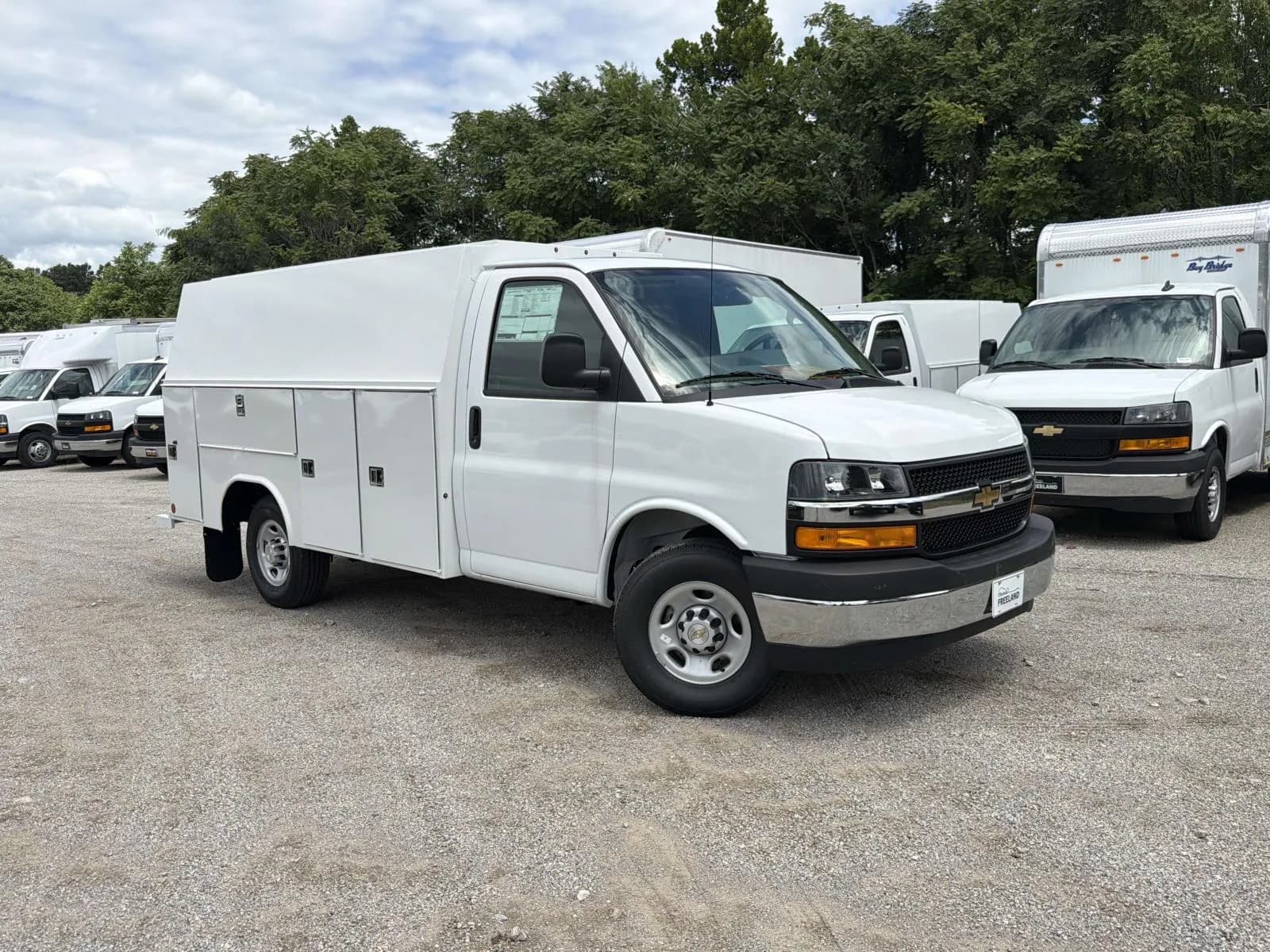 2026 Chevrolet Express 3500 - Box