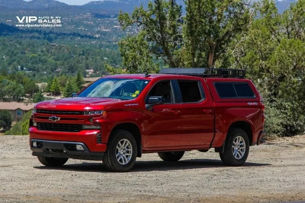 2020 Chevrolet SILVERADO 1500 CREW CAB - Pickup