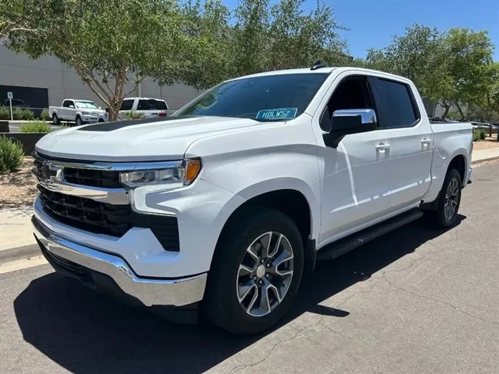 2024 Chevrolet SILVERADO 1500 CREW CAB - Pickup