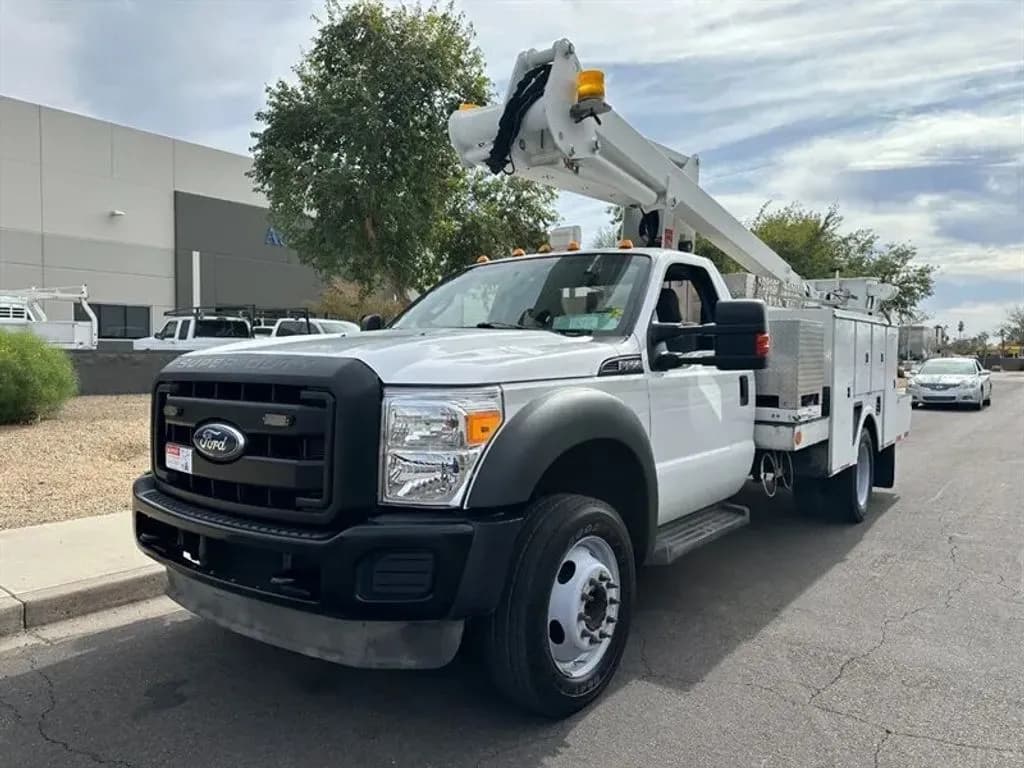 2012 Ford F550 - Chassis