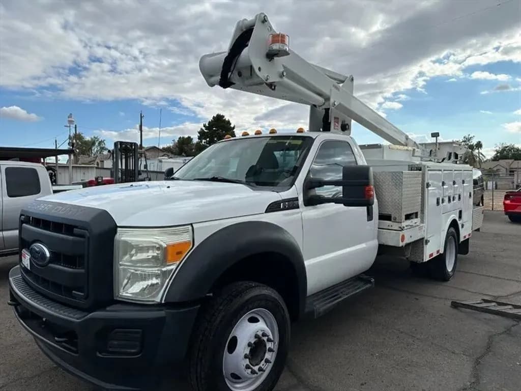 2012 Ford F550 - Chassis