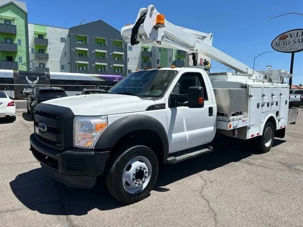 2012 Ford F550 - Chassis