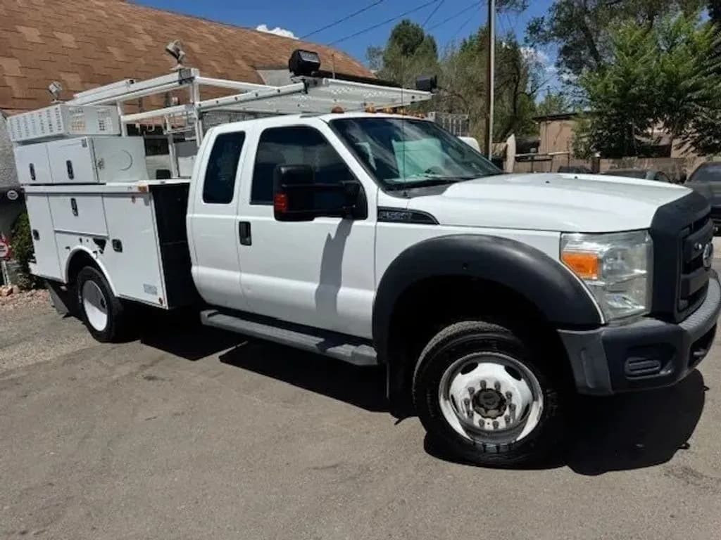 2015 Ford F550 - Chassis