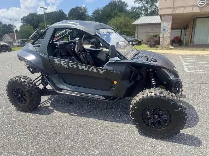 2023 Segway Powersports Villain SX10 (64")