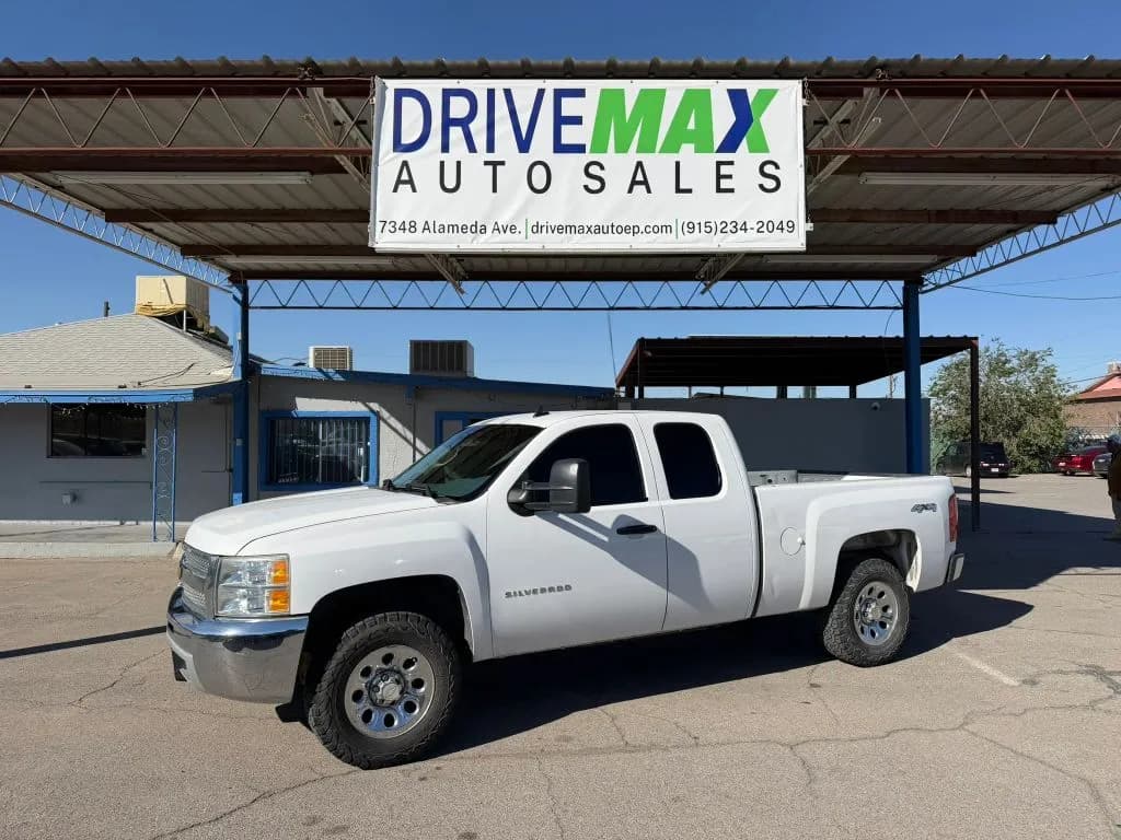 2012 Chevrolet SILVERADO 1500 EXTENDED CAB - Pickup