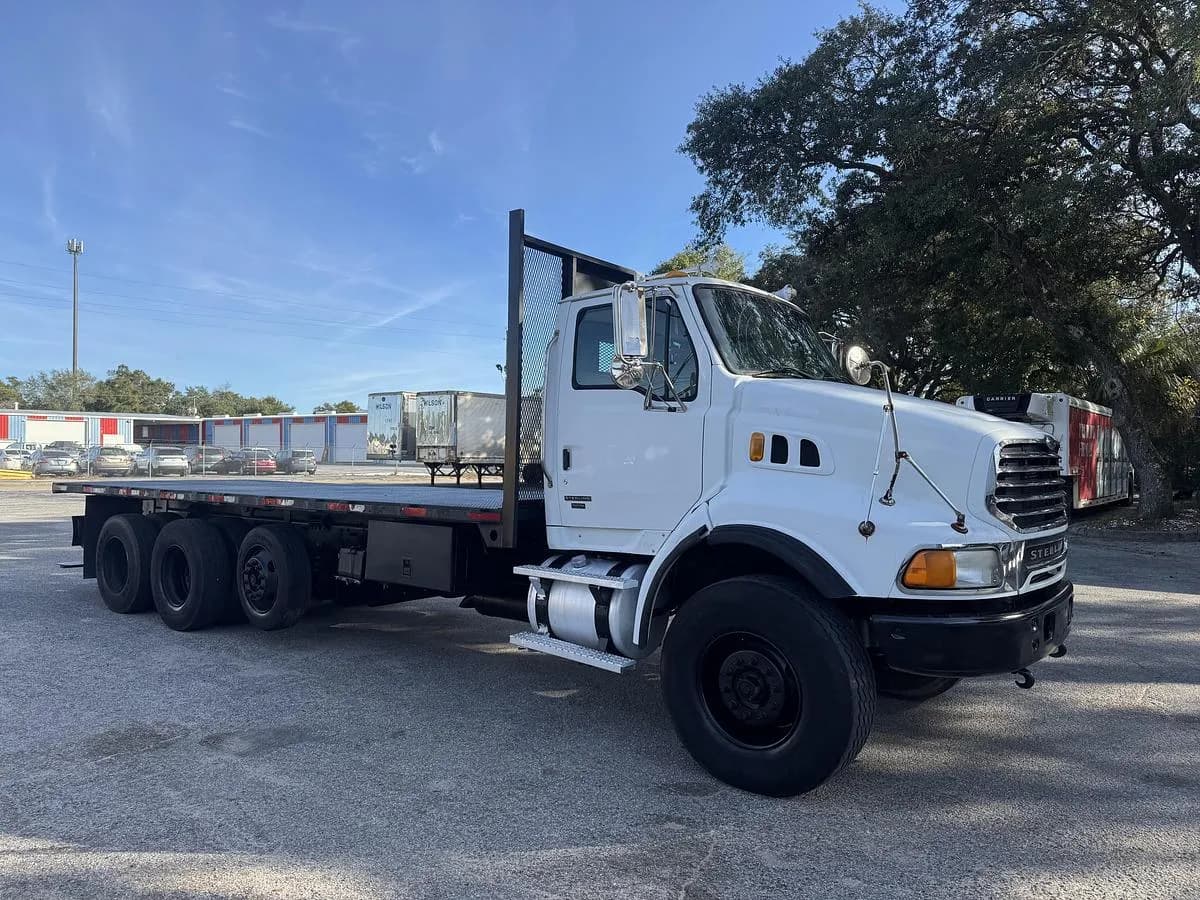 2006 Sterling LT9513 - Flatbed