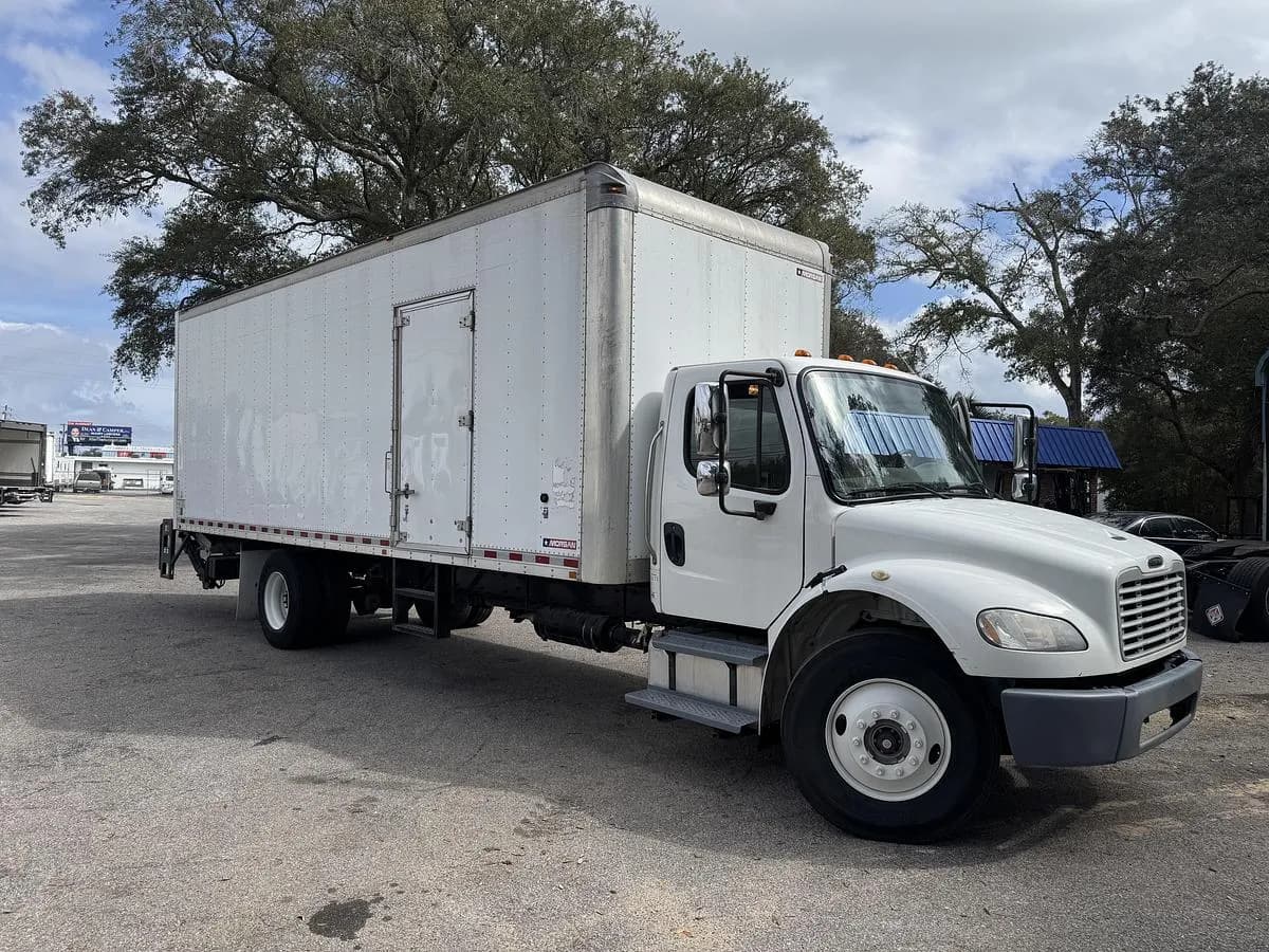 2016 Freightliner M2 106
