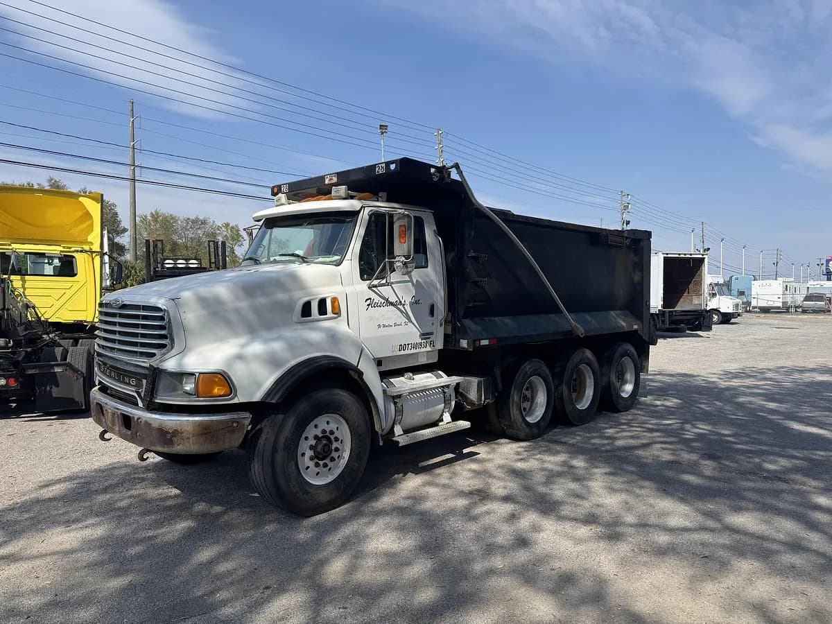 2006 Sterling LT9500 - Dump