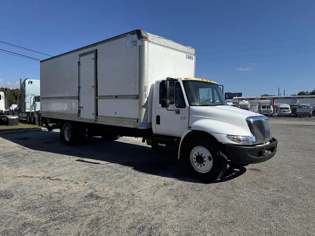 2005 International 4300