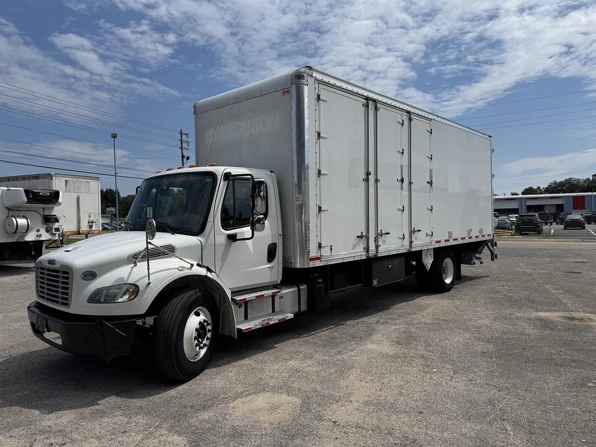 2019 Freightliner M2 106
