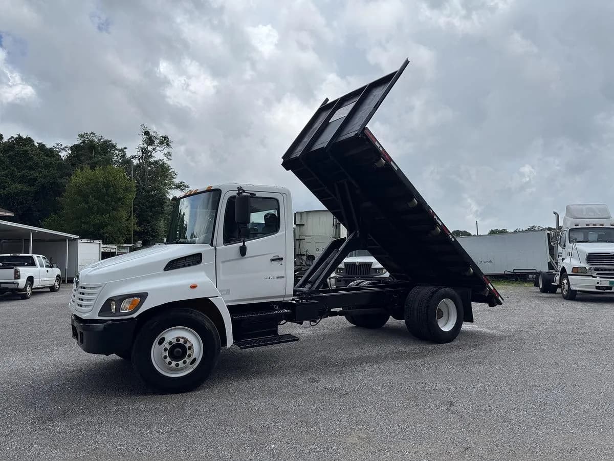 2005 Hino 268 - Dump