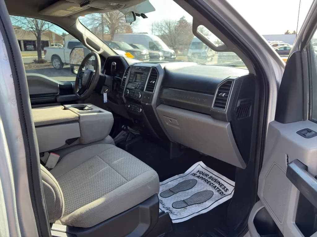 2019 Ford F-550 - Chassis
