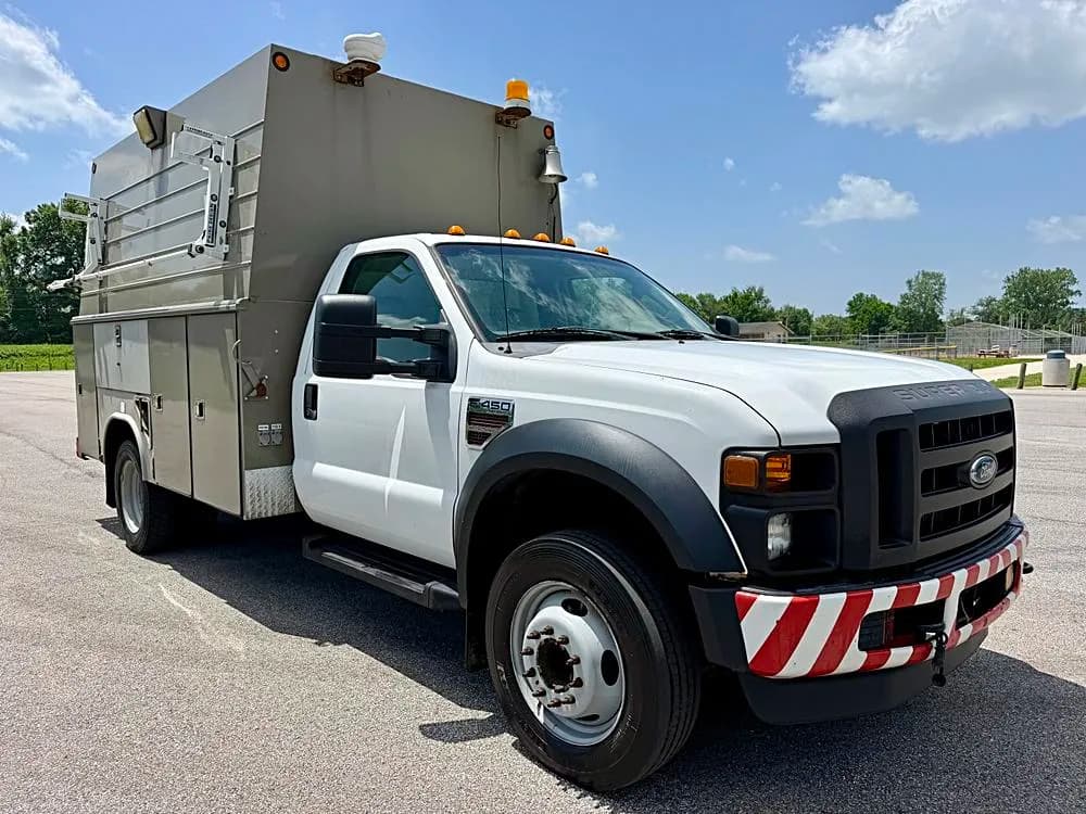 2008 Ford F-450 Super Duty - Box