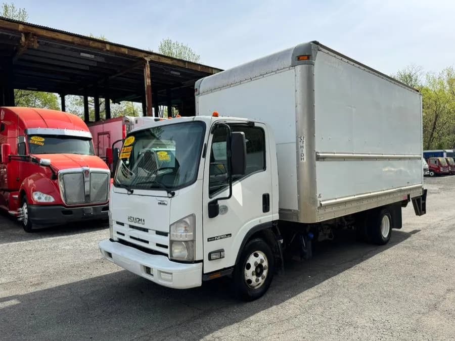 2012 Isuzu NPR - Box