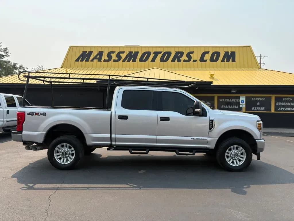 2019 Ford F250 Super Duty Crew Cab - Pickup