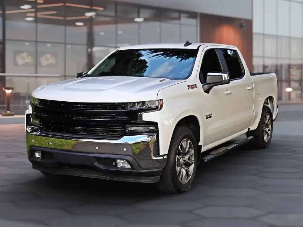 2020 Chevrolet SILVERADO 1500 CREW CAB - Pickup