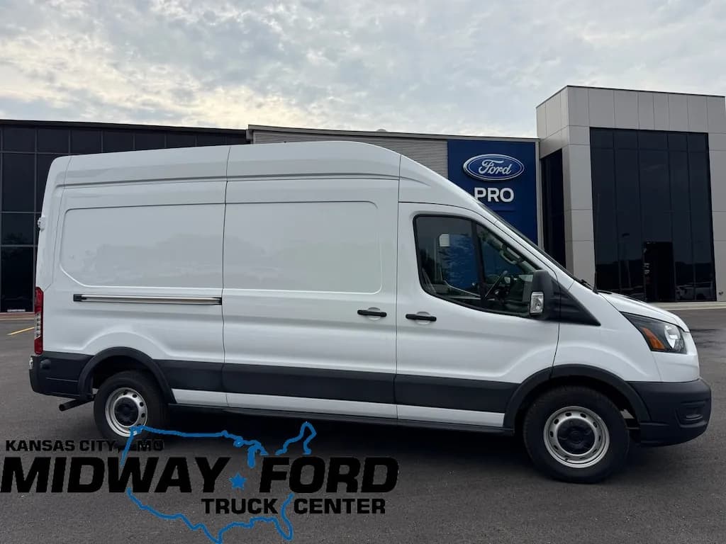 2023 Ford Transit-250 Cargo - Vans
